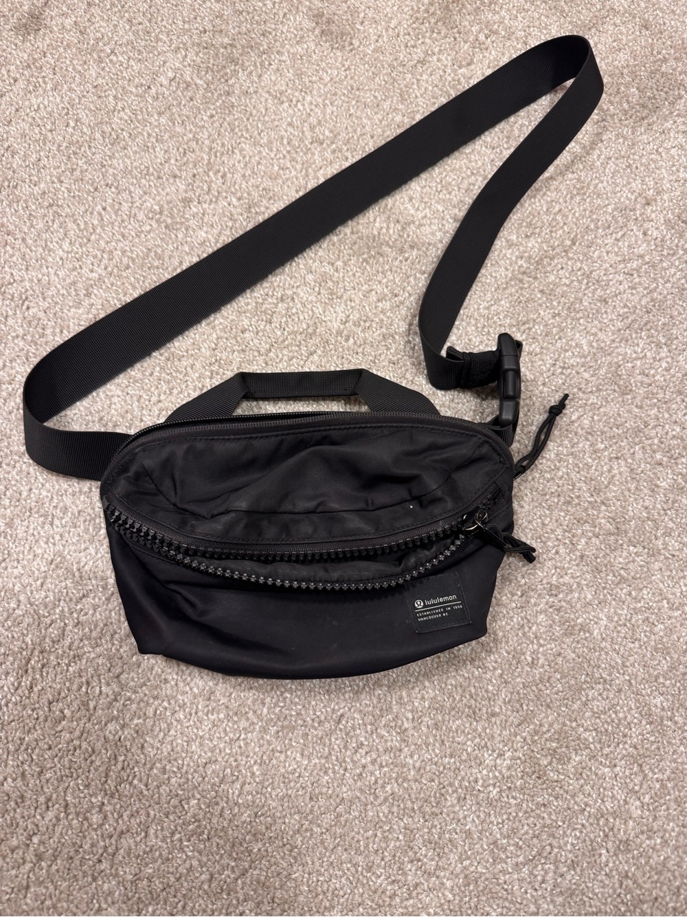 lululemon athletica Black Crossbody Belt Bag